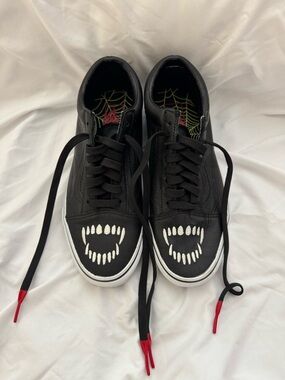 Vans Vampire Leather Old Skool Sneakers Sz 8